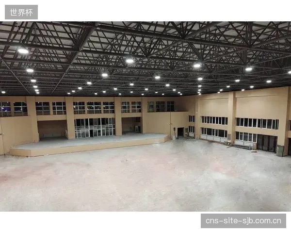 上海八万人体育场照明改造项目竣工，非对称配光LED灯具预计将运营成本压缩45%